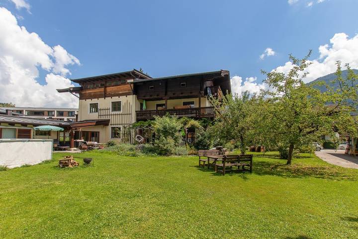 Ferienwohnung für 4 Personen, mit Balkon und Sauna sowie Garten, kinderfreundlich in Lofer - 2