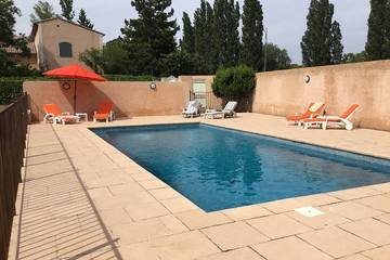 Cottage pour 8 personnes, avec piscine à Puyricard