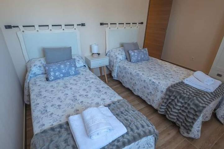 Casa Cantera del Berrocal for 8 people in Ortigosa del Monte, Segovia Province