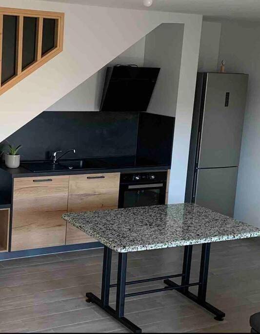 Gîte pour 2 personnes, avec jardin à Pezens - 4