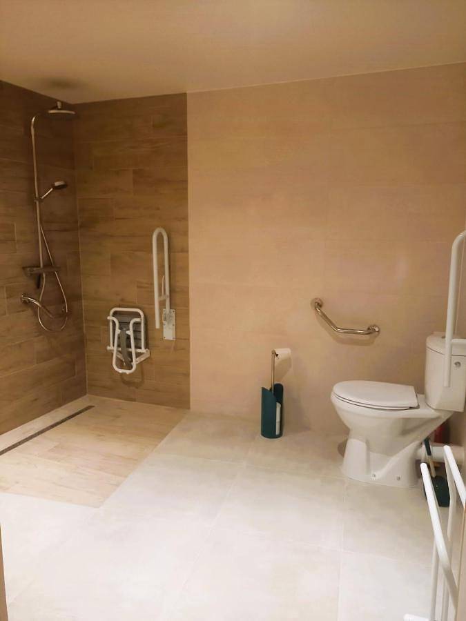 Location de vacances pour 12 personnes, avec terrasse, animaux acceptés à Saint-Nicolas-du-Pélem - 3