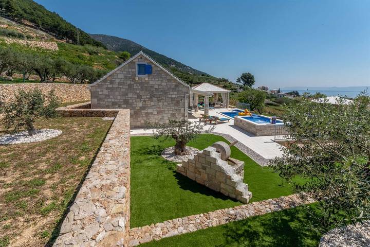 Villa pour 6 personnes à Bol - 4