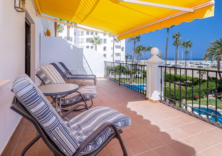 Apartamento entero, Marina Real Paradise Views 5009 in Playa Gaviotas, Manilva