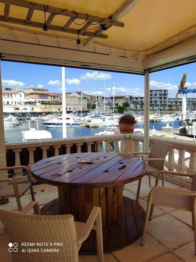 Villa pour 8 personnes, avec terrasse et vue à Sausset-les-Pins