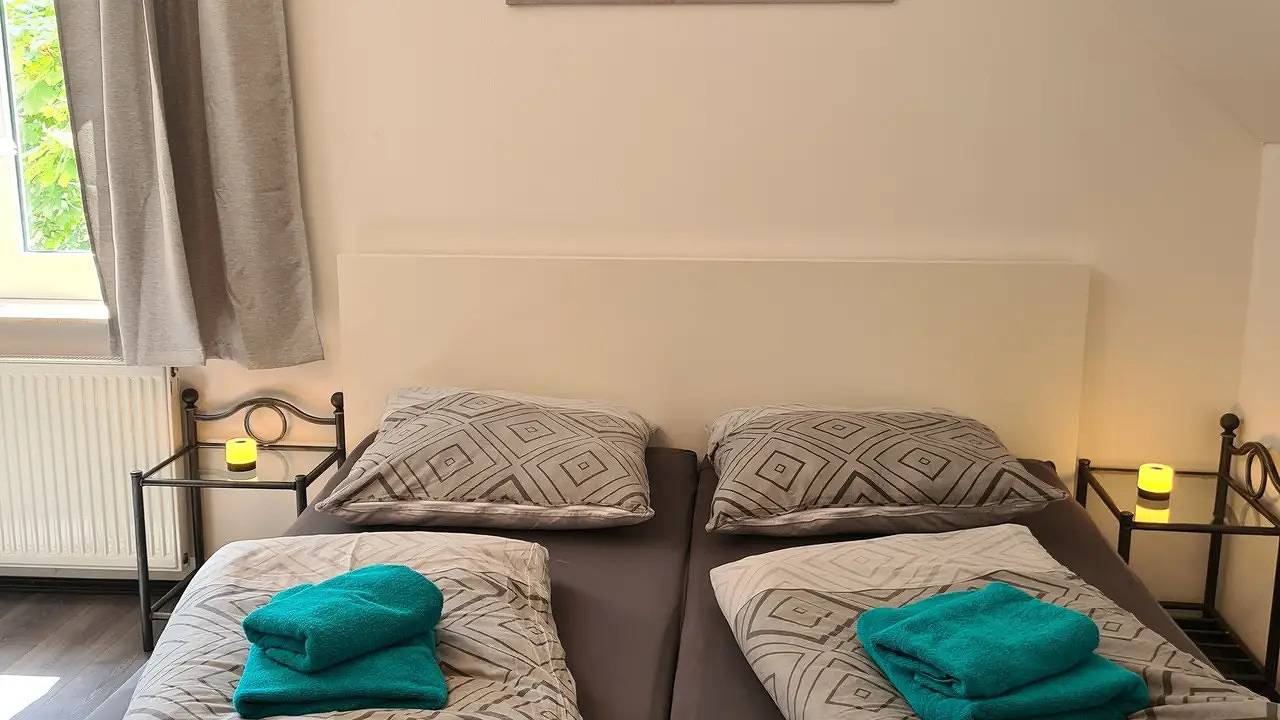 Ganze Ferienwohnung, Ferienwohnung für 9 Personen (120 m²) in Marl in Marl, Kreis Recklinghausen