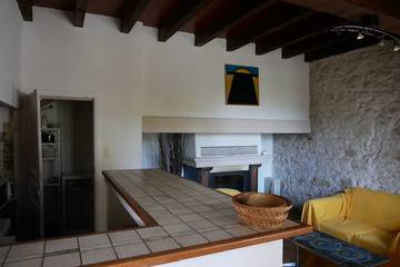 Location de vacances pour 3 personnes, avec piscine à Camarade (Ariège)