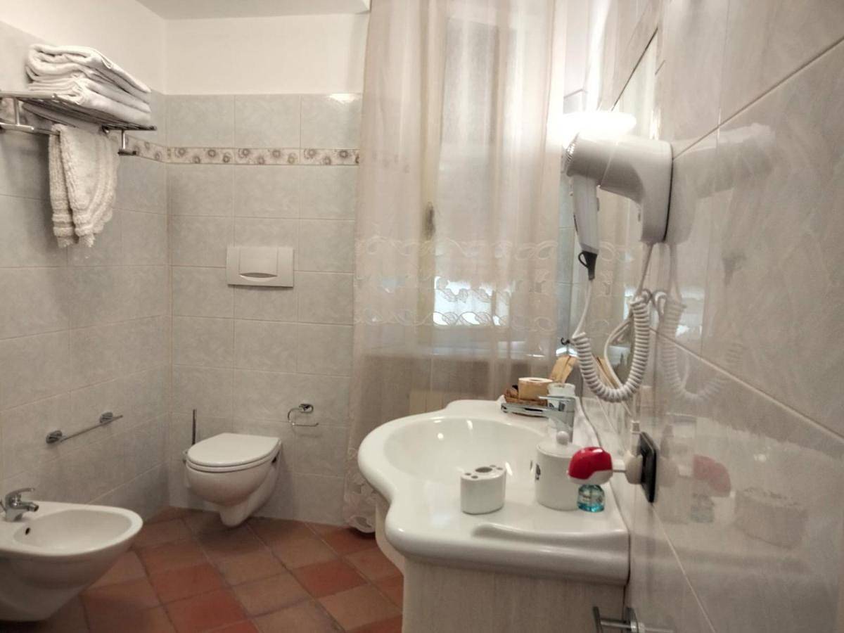 Double Room with Private Bathroom in San Vincenzo, Costa degli Etruschi