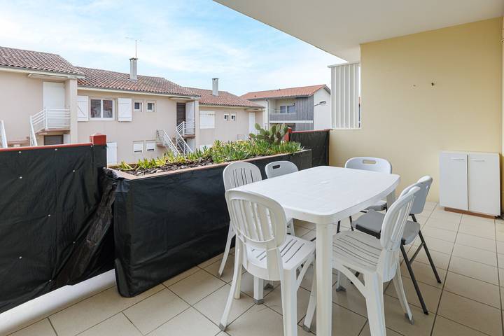 Location de vacances pour 4 personnes, avec balcon, adapté aux familles à Vieux-Boucau-les-Bains