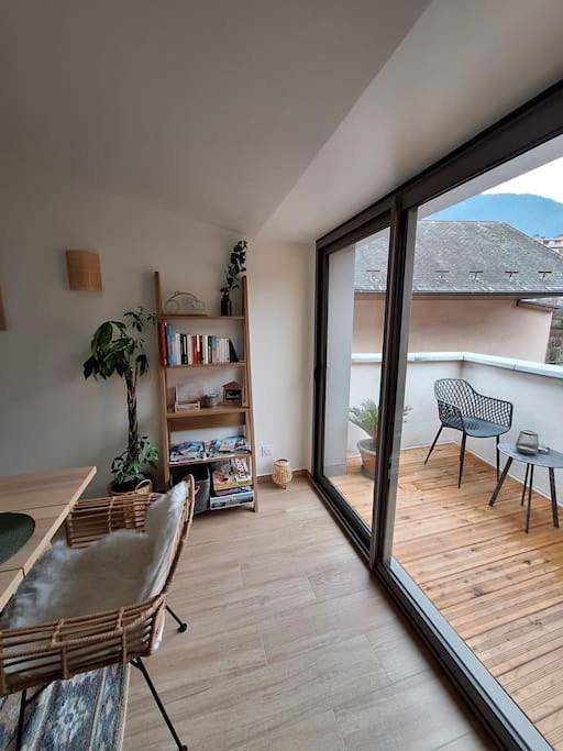 Gîte pour 6 personnes, avec terrasse et vue, animaux acceptés à Saint-Étienne-de-Cuines - 3