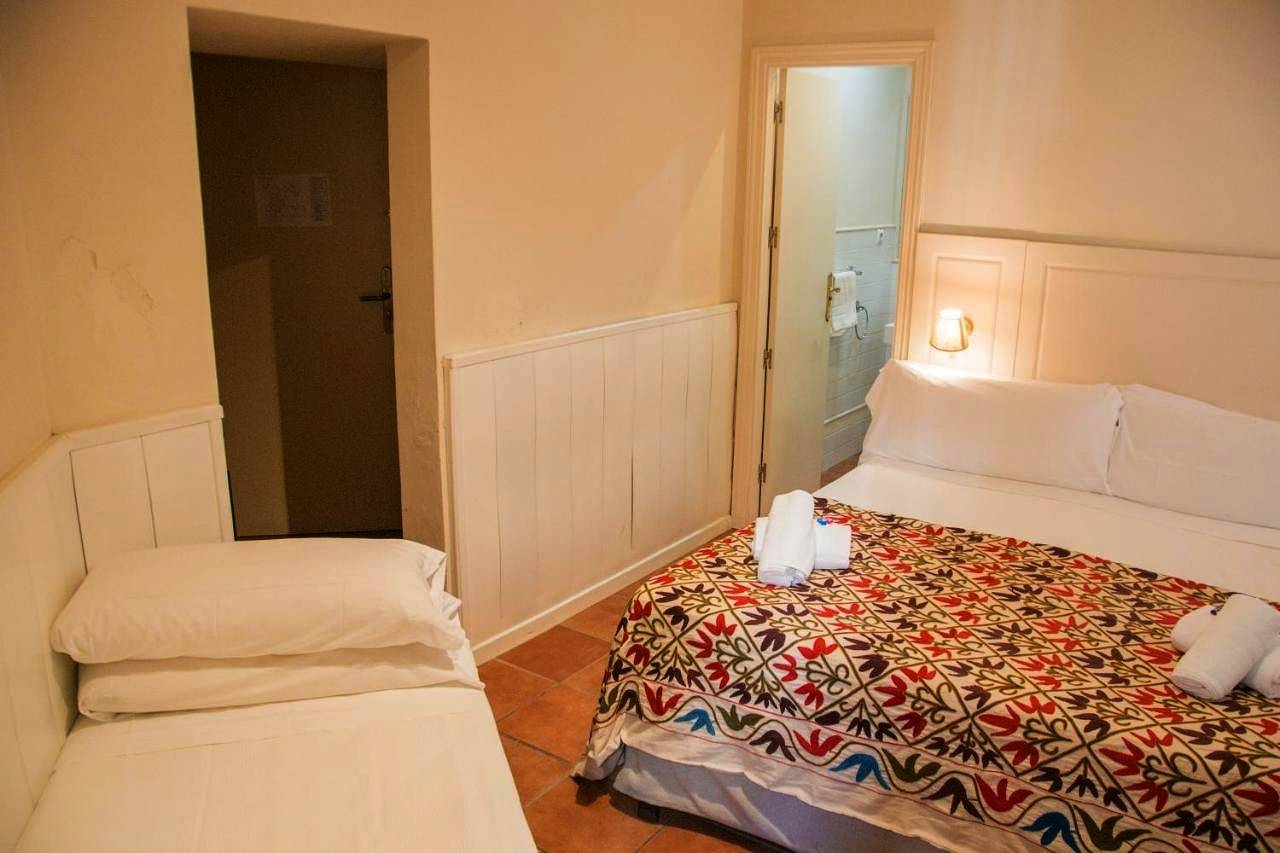 Family Room in Casco Antiguo, Sevilla