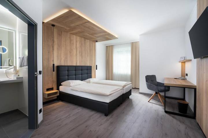 Hôtel pour 2 personnes, avec sauna ainsi que vue et terrasse dans Korneubourg - 2