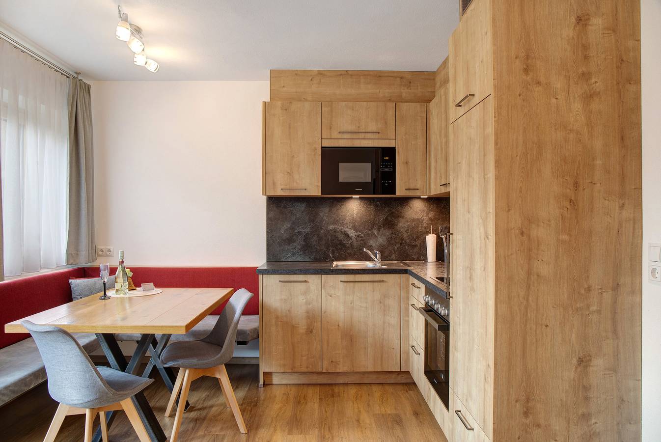 Ganze Wohnung, Ferienwohnung 'Bergliebe Top 1' mit Bergblick, Balkon und Wi-Fi in Gerlosberg, Tiroler Unterland