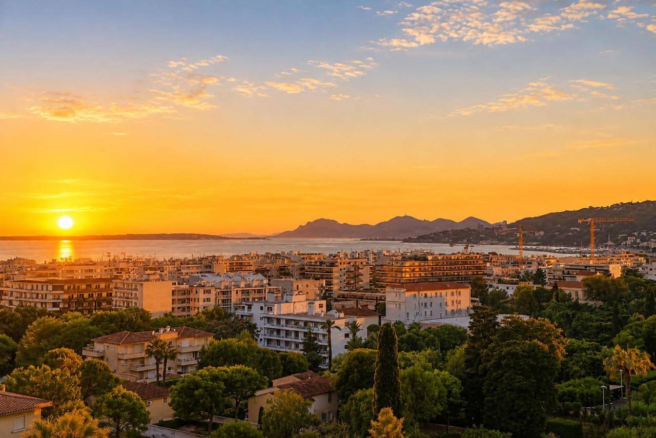 Geheel appartement, One-Bedroom Apartment in Juan-les-Pins, Antibes