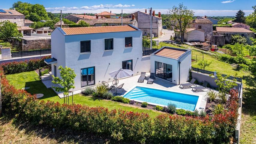Villa für 4 Personen, mit Whirlpool und Garten - 1