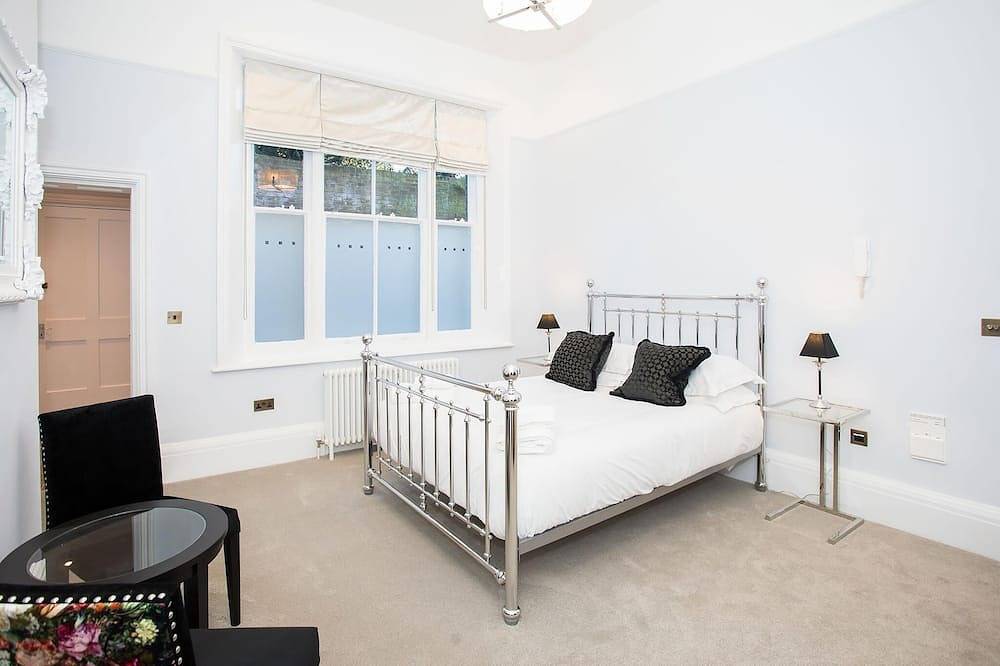 Verulam or Sopwell (Standard En-suite King Room) in Hertfordshire