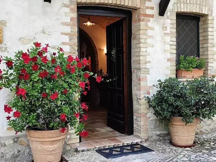 Location de vacances pour 10 personnes, avec jardin et piscine à Penne - 4