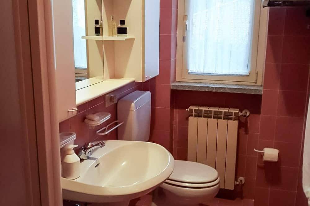 Ganze Wohnung, Zentral und ruhig gelegene 3½-Zimmer-Wohnung mit herrlicher Seesicht in Cannero, Cannero Riviera