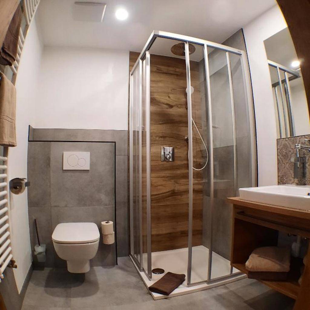 Familienzimmer, Bad, Wc, 2 Schlafräume in Dorfgastein, Ski Amadé