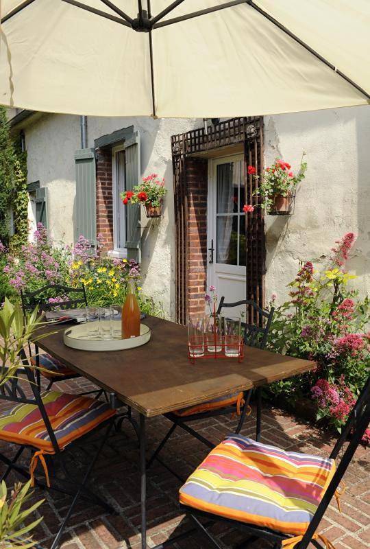 Location de vacances pour 4 personnes, avec jardin et terrasse à Fouchères - 2