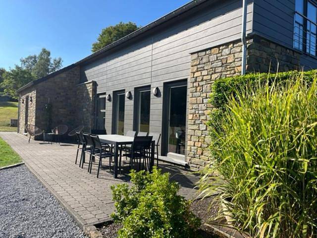 Location de vacances pour 11 personnes, avec terrasse et jardin dans Petit Coo - 4