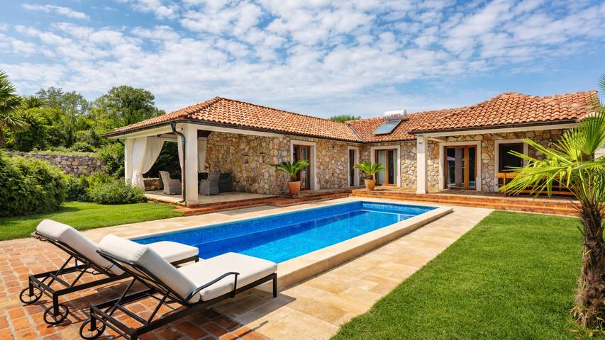 Ferienhaus für 8 Personen, mit Garten und Terrasse