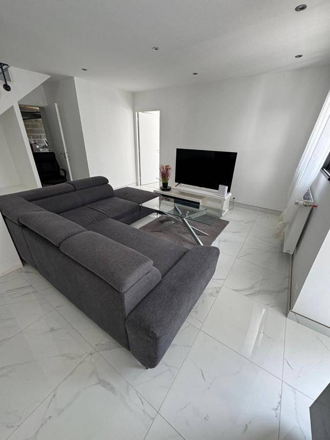 Location de vacances pour 12 personnes, avec terrasse et jardin à Plouzané - 2