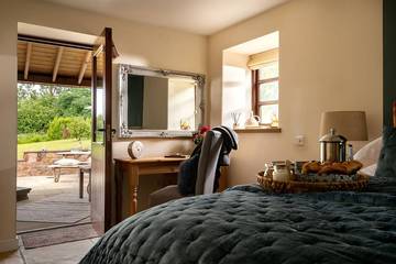 Glamping for 4 People in Peak District, Midlands, Photo 1