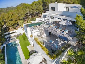 Villa in Cala Salada, Sant Antoni de Portmany für 14 