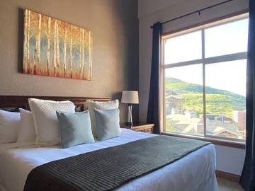 Vacation Apartment for 5 Guests in Park City UT, Utah, Picture 2