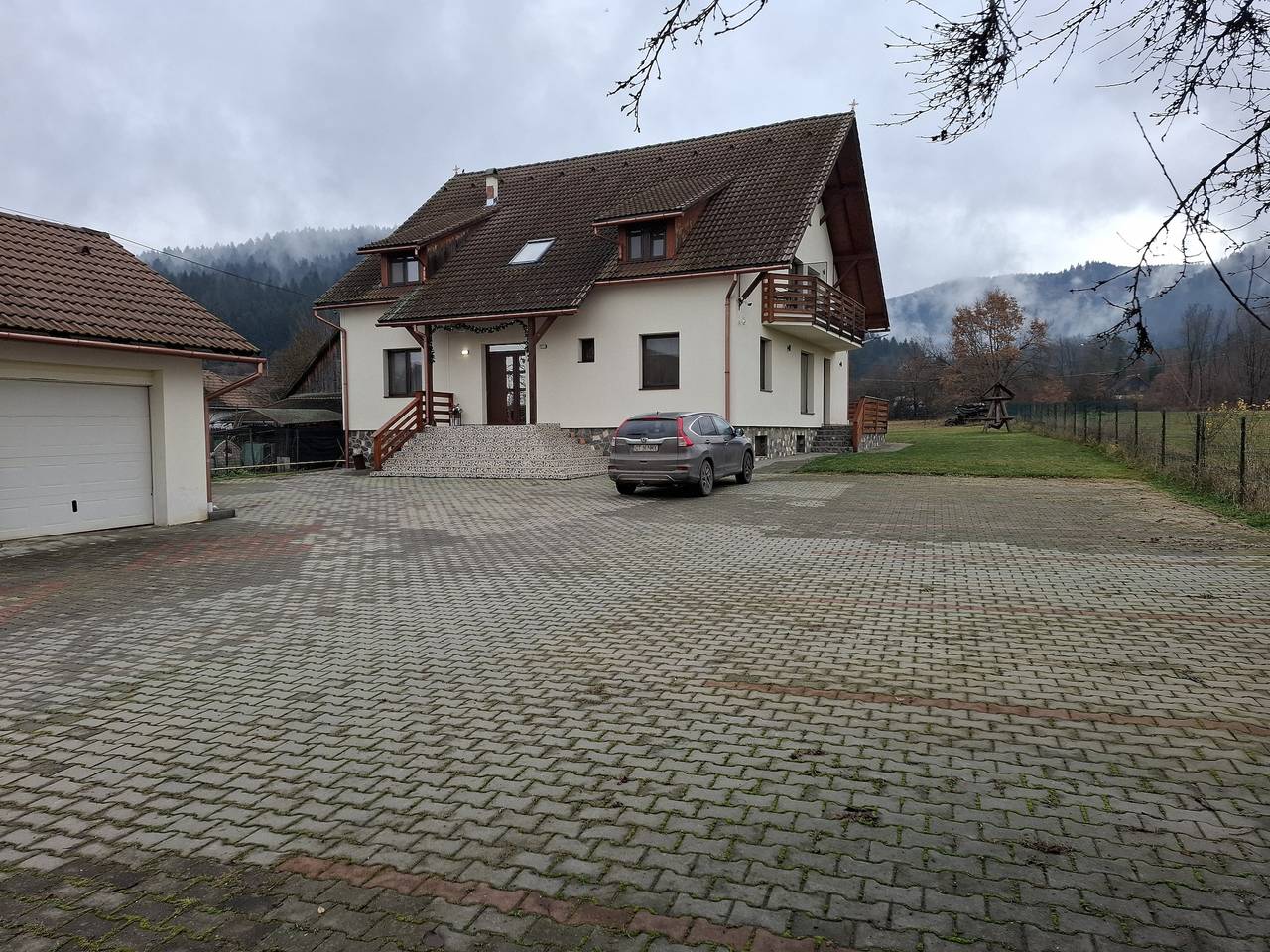 B&B Granada - una fabulosa experiencia en plena naturaleza in Cárpatos