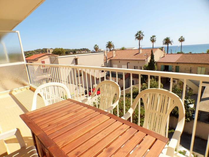 Gîte pour 5 personnes, avec balcon, adapté aux familles à La Seyne-sur-Mer - 2