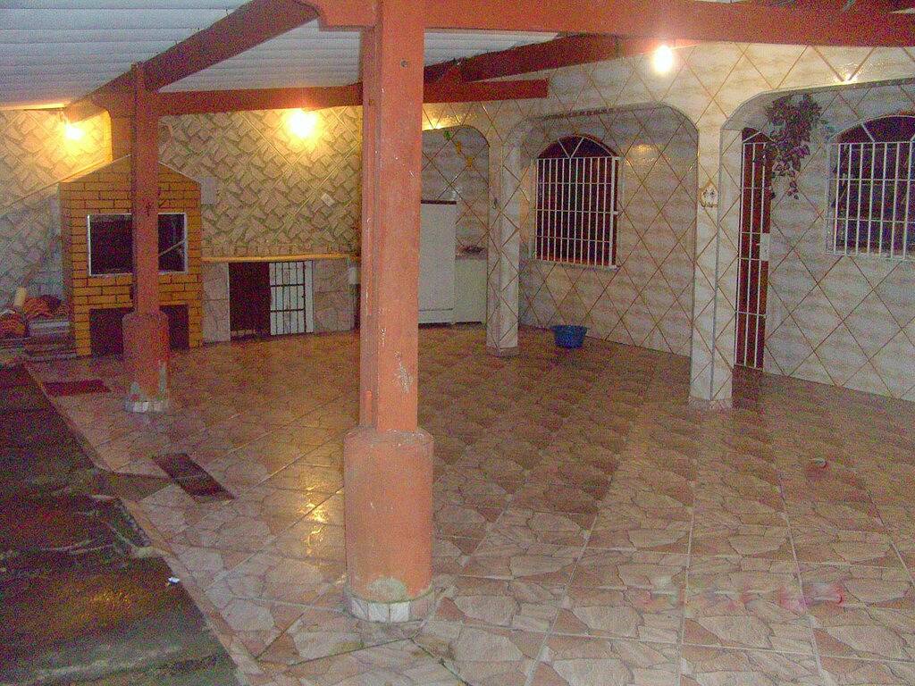 Grosses 02 Schlafzimmer Haus mit Pool in Mongaguá, Baixada Santista