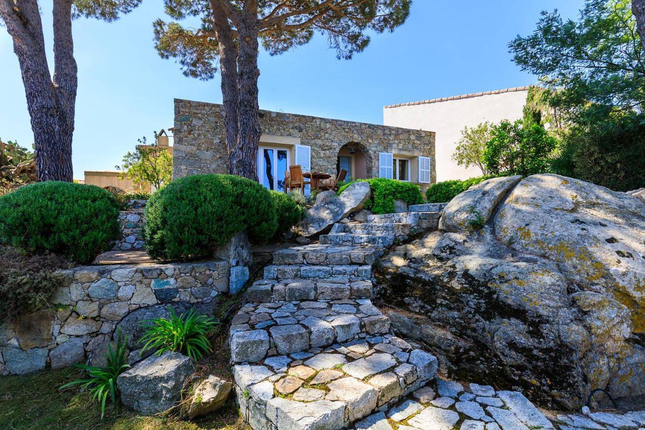 U Piazzale in Santa-Reparata-di-Balagna, Calvi und Umgebung