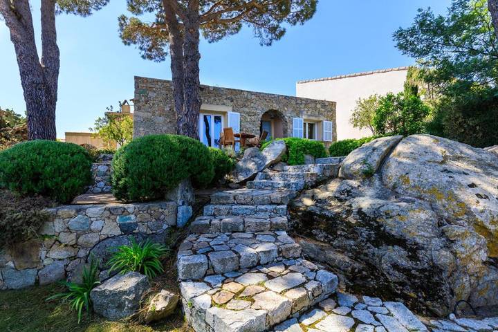 Location de vacances pour 4 personnes, avec piscine ainsi que jardin et vue à Santa-Reparata-di-Balagna - 4