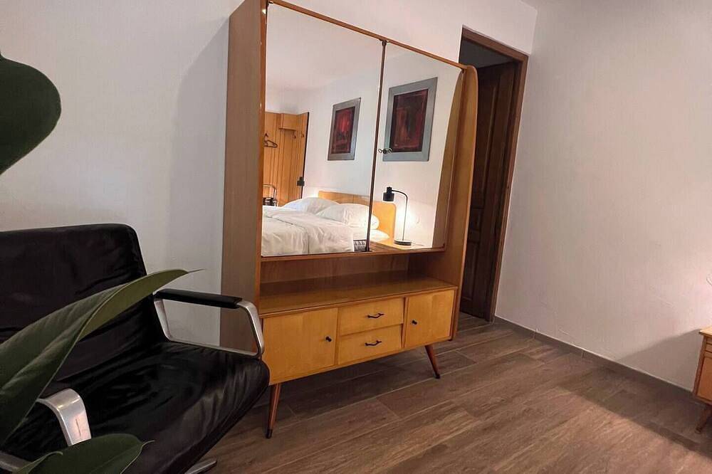 Domaine des Capucins Chambre 2 in Bussière-Saint-Georges, Région de Guéret