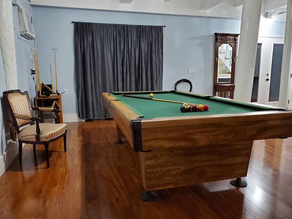 Unique Bayou Waterfront Whimsical home in family neighbor in Slidell, Lake Pontchartrain