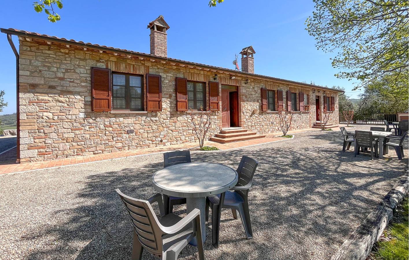 Riverfront Retreat with Pool & Parking in Todi, Perugia Province