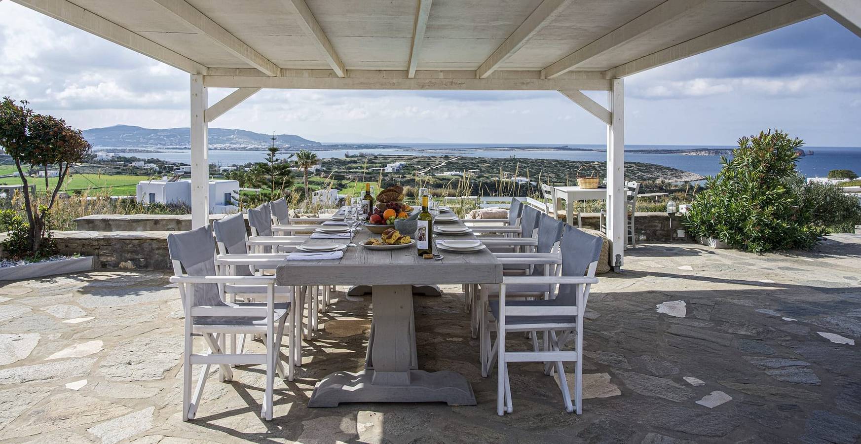 Heavenly Paros Villa | Villa Emerald Cove | 4 Bedrooms | Fully Airconditioned with Infinity Pool & Private Gardens & Sea Views | Agia Irini in Sarakiniko, Paros