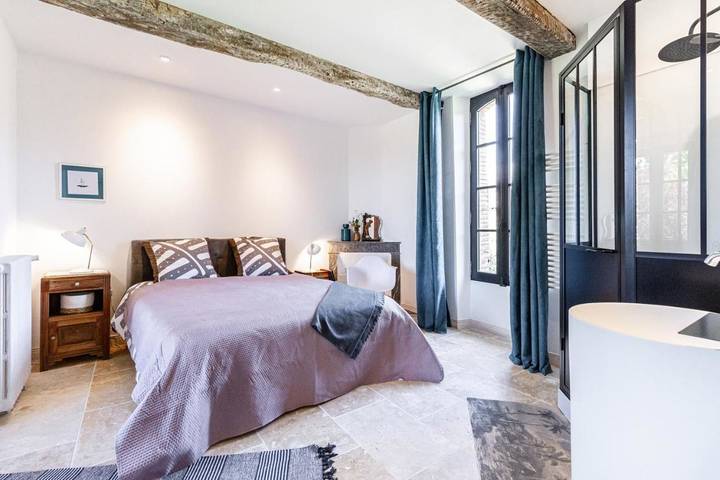 Cottage pour 2 personnes, avec jardin et terrasse à Giroussens