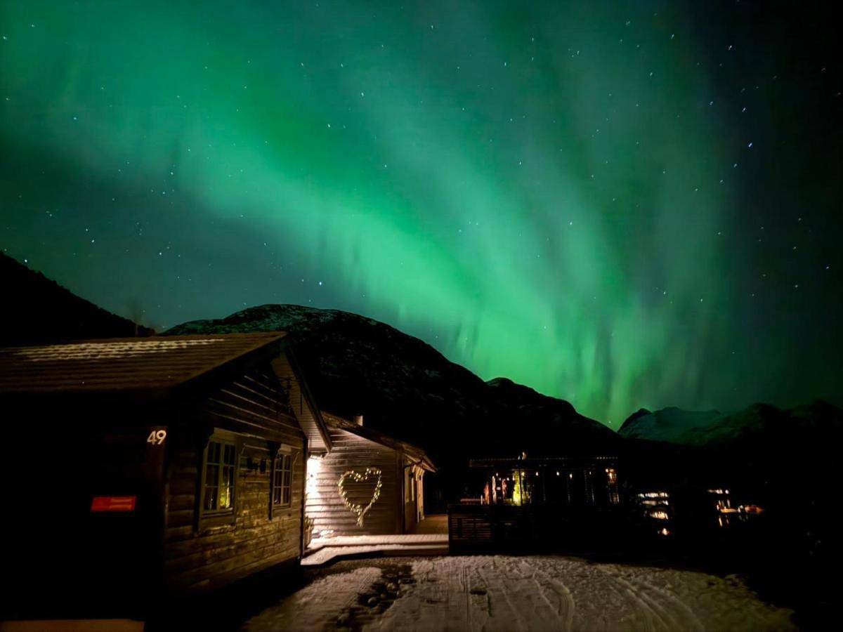 Luxury cabin with amazing views in Stryn 