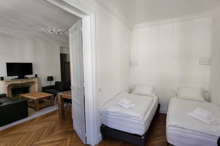 Appartement entier, 3 Pieces 4****, Au Coeur Du Quartier Historique De Versailles in Versailles, Yvelines