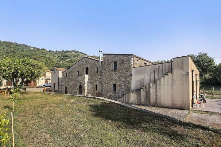 Fattoria San Pio - Cedro Room with Mountain View, Wi-Fi, Breakfast in Naso, Messina Province