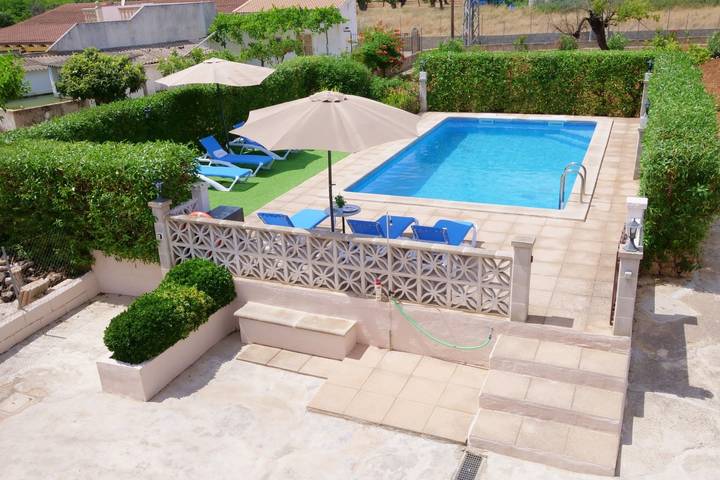 Casa de vacaciones "Can Tomeu" con vistas a la montaña, Wi-Fi, aire acondicionado, piscina, jardín y terraza in Inca, Interior de Mallorca
