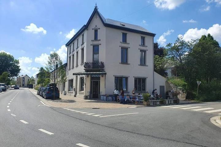 Chambre d’hôte pour 14 personnes à Neufchâteau (Belgique)