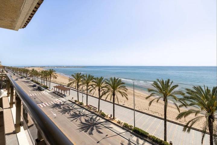 Apartamento de vacaciones para 8 personas, con vistas además de terraza y piscina, Se admiten mascotas - 1