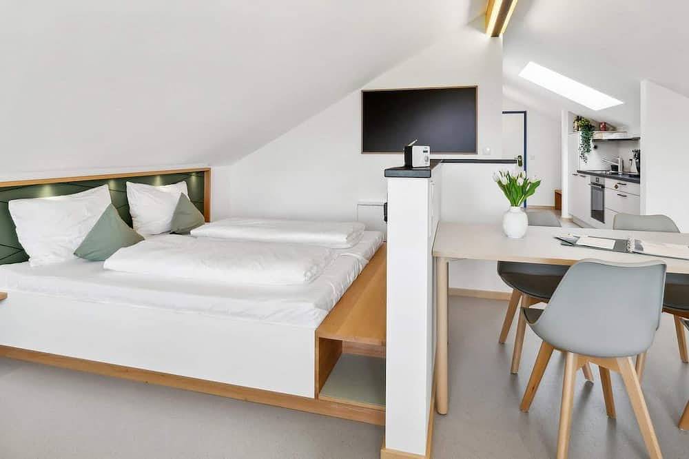 Ganze Wohnung, Panoramaapartment, bis 4 Personen mit Bergblick in Nußdorf, Chiemsee