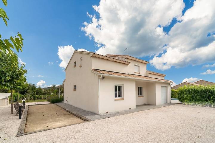 Villa pour 10 personnes, avec terrasse et jardin - 1