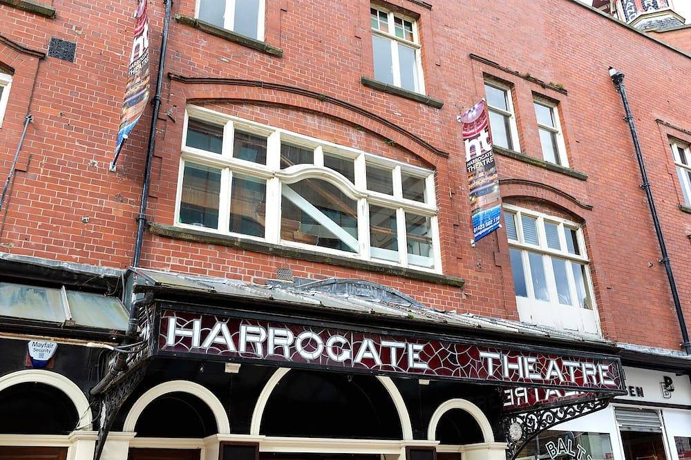 Ganze Wohnung, 2 Bed-Komfort-Apartment-Ensuite mit Dusche-Stadtblick in Nördliches Yorkshire