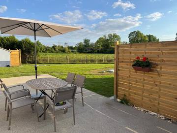 Gîte pour 7 personnes, avec jardin à Ponthoile