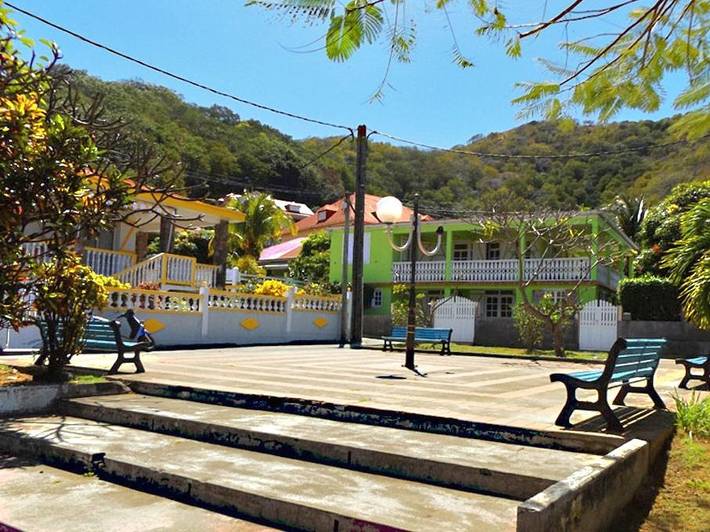 Gîte pour 2 personnes, avec terrasse et jardin à Terre-de-Haut - 2